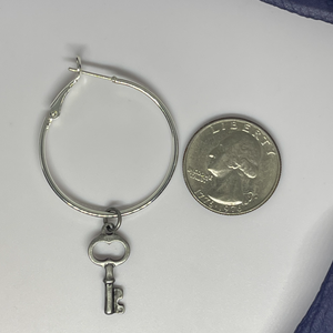 Lucky Hoop earring with key figure (one piece only)