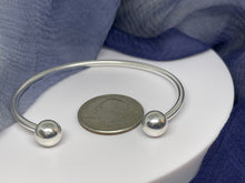 Load image into Gallery viewer, 925 Sterling silver round ball, screw tips starter charm bangle, adjustable cuff bracelet