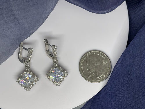 925 Silver Transparent Gem Special Cut Earrings