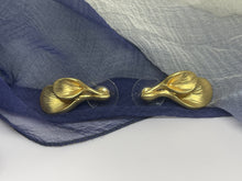Cargar imagen en el visor de la galería, Ikita Paris Gold Color Stud Earrings