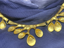 Cargar imagen en el visor de la galería, Ikita Paris Gold Color Necklace