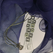 Cargar imagen en el visor de la galería, Silver Color - Vintage Necklace