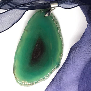 Vintage Greenstone pendant necklace (dark blue transparent rope length 17.5 inches)