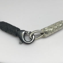 Cargar imagen en el visor de la galería, Hand-Woven Silver Bracelet Size 7 1/2&#39;&#39;, black &amp; white